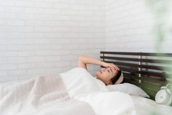 実は「春は快眠しづらい」、医師が語るその理由と”薬に頼らず”睡眠の質を上げる方法