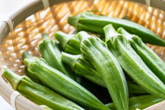 野菜ソムリエプロが教えるオクラの選び方「大きいものより小さいものを」その理由