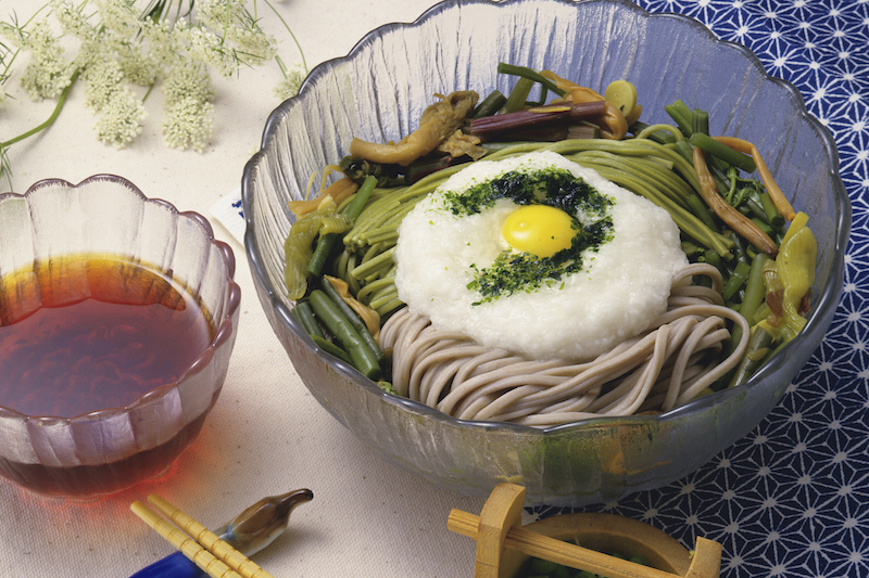 のどごしのいいそばなど、麺類が増える夏。食べやせを狙うなら何を選ぶべきか（Ph／イメージマート）