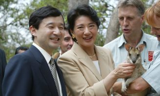 ご即位後初の国際親善で海外へ】天皇皇后両陛下、20年前の海外ご