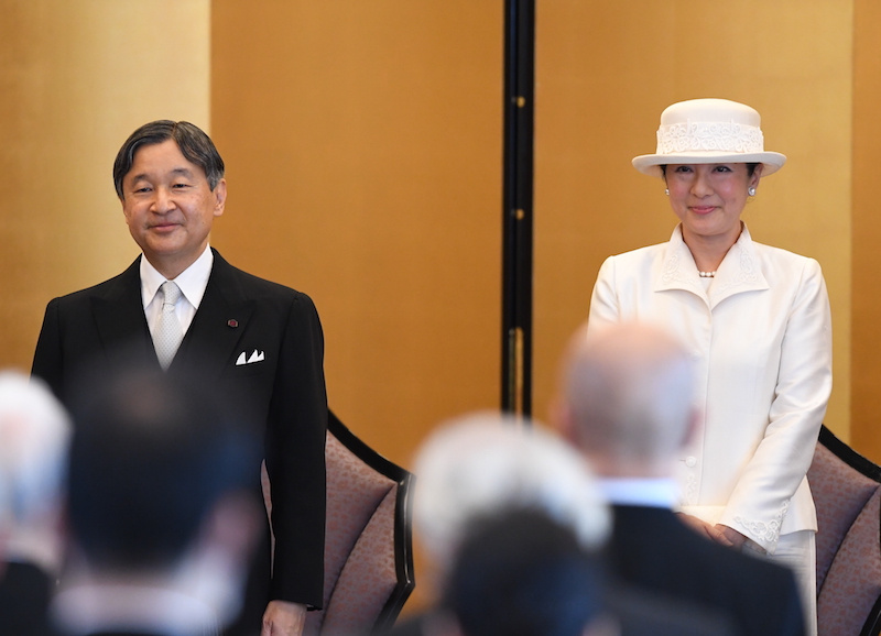 7月3日、芸術の分野で優れた業績をあげた人たちに贈られる日本芸術院賞の授賞式にご出席の天皇皇后両陛下