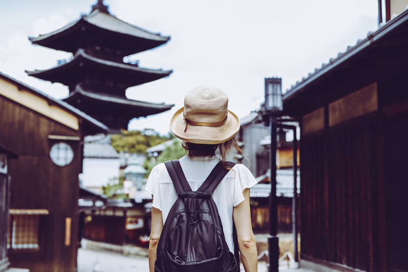 京都の神社などは早朝は人が少なく空気も爽やか（Ph／photo AC）