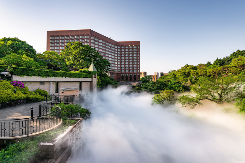 宿泊し客室から俯瞰で眺める雲海もいい（ホテル椿山荘東京）