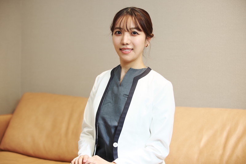 R.O.clinicに勤務する看護師の岡さん