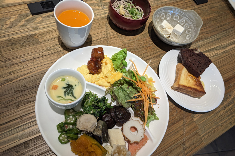 せいろで蒸した茶わん蒸しや、出雲そば、フレンチトーストまで（出雲グリーンホテルモーリス）