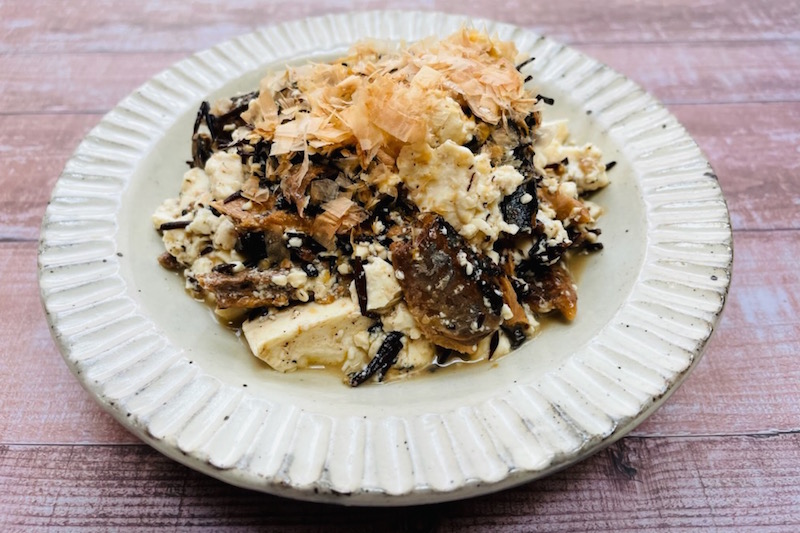 いわし缶とひじきドライパックの豆腐和え