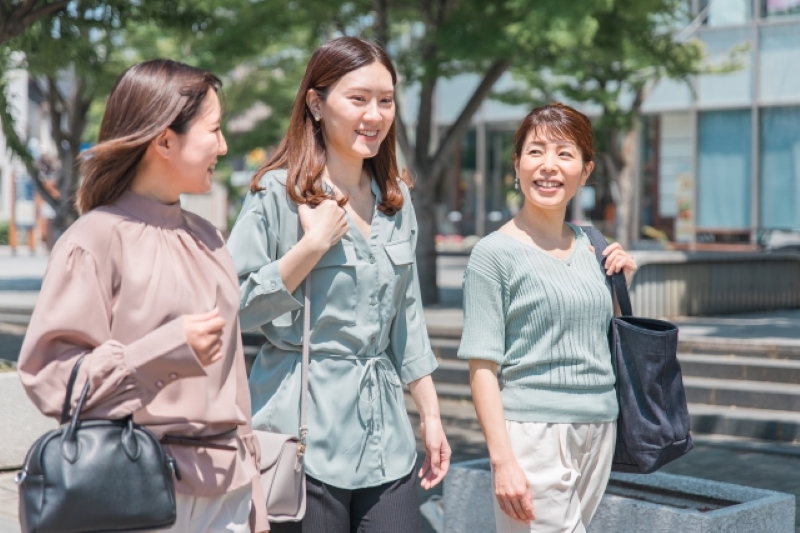 3人の女性