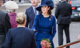 世界中が注目》デンマーク・メアリー新王妃の洗練ファッション