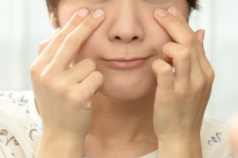 骨密度の低下は見た目に影響することも（Ph／PhotoAC）