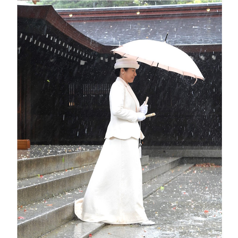 東京の明治神宮を参拝される雅子さま