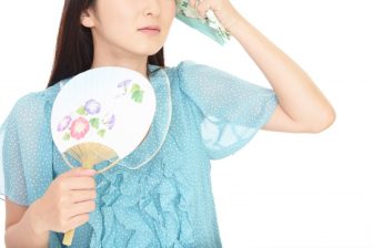 夏にホットフラッシュがひどくなくなるのはナゼ？　今からできる食材や漢方による体質改善対策