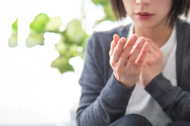 手のしびれは更年期症状か疾患か見分けて対策を