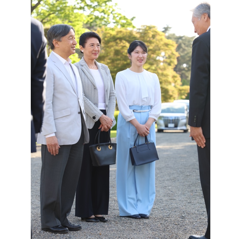 2024年5月2日、ご静養のため那須をご訪問の天皇皇后両陛下と長女・愛子さま