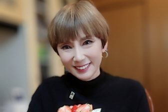 食道がんになった秋野暢子さん、ポジティブに治療に専念できた理由　入院中はウォーキングやお笑…