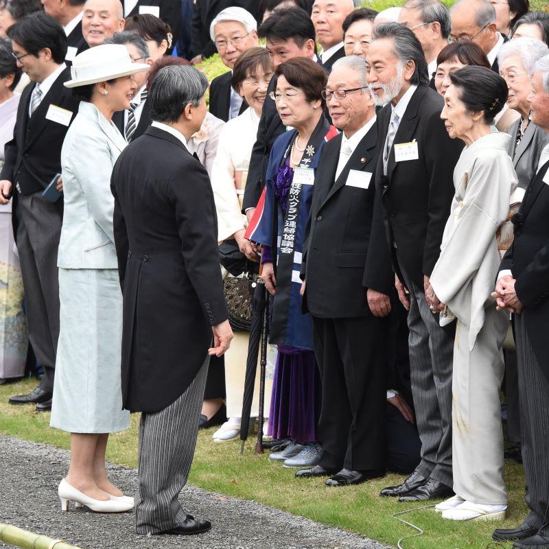 北大路さんと話される両陛下（2024年4月24日、Ph／JMPA）