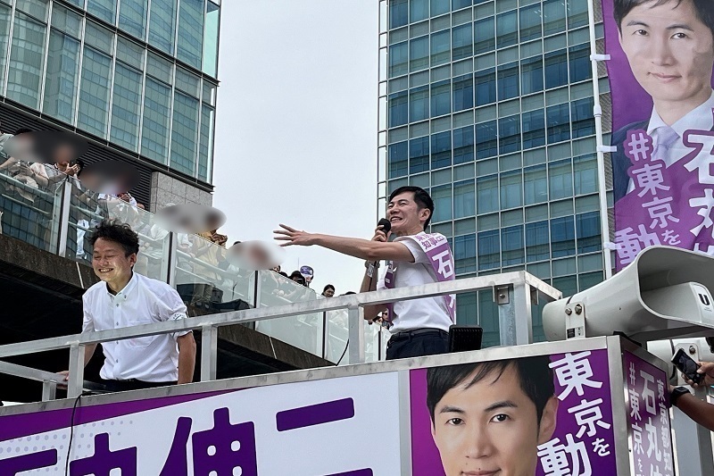 白熱した東京都知事選。街頭演説中の石丸氏