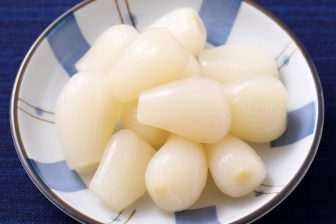 《野菜のプロが解説》名前は似ているけれどまったくの別物「エシャロット」と「エシャレット」の…