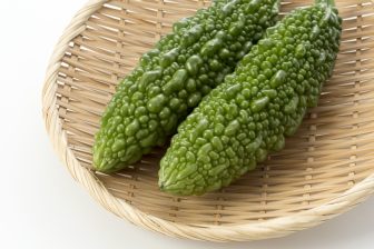 “夏の味覚”ゴーヤの苦味を軽減する方法があった！塩を使った下処理の方法