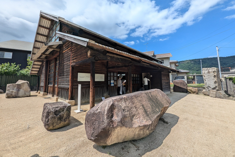 イサム・ノグチ庭園美術館のレセプション。事前予約で館内を案内してくれる