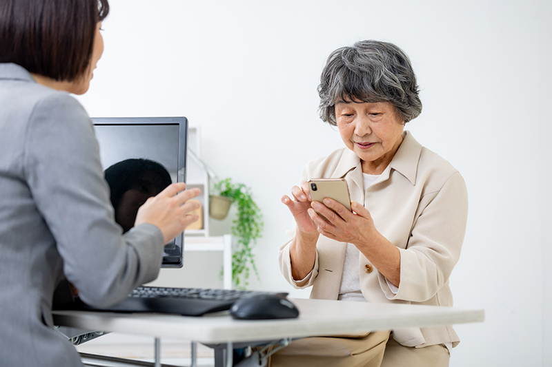 自分が迷惑客にならないために心がけるべきこととは？（写真／PIXTA）