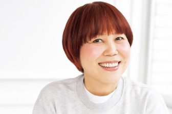 「まぶたがたるんできた」「似合う口紅がない」…大人女性が悩む“顔の形崩れ”を立て直すメイク術をプロが指南！