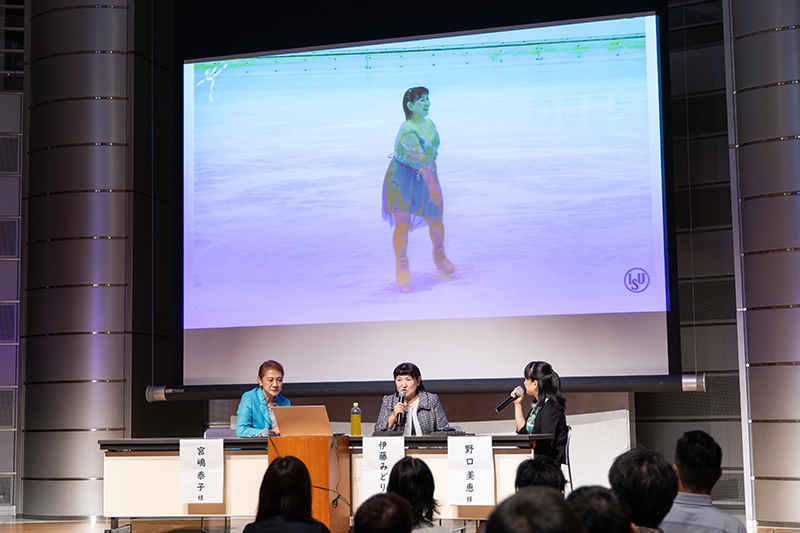 スライドに映される伊藤みどりさん