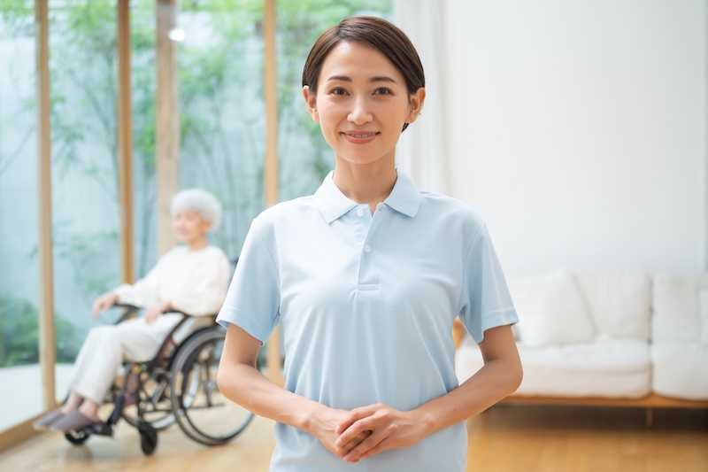 介護の専門家を頼ることも（写真／photoAC）