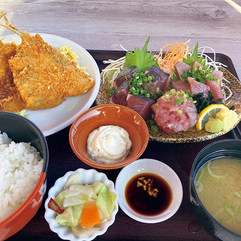 海鮮を中心とした定食