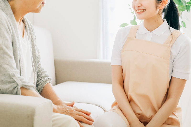 疑う相手は信頼している相手（写真／photoAC）