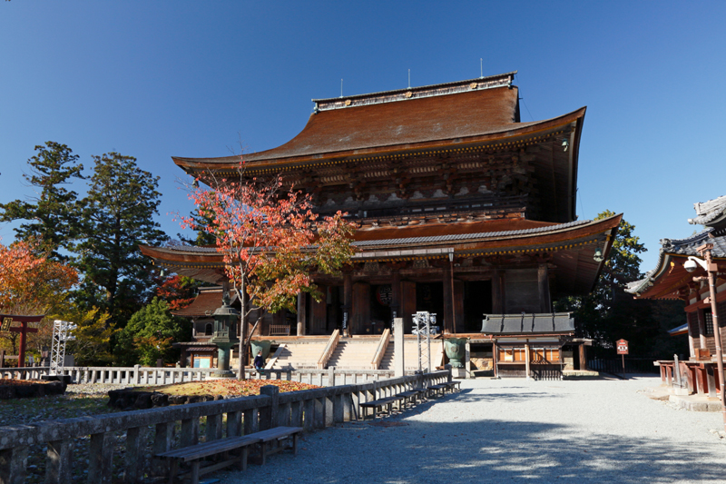 金峯山寺本堂は国宝であり世界遺産に登録されている（奈良県・吉野）