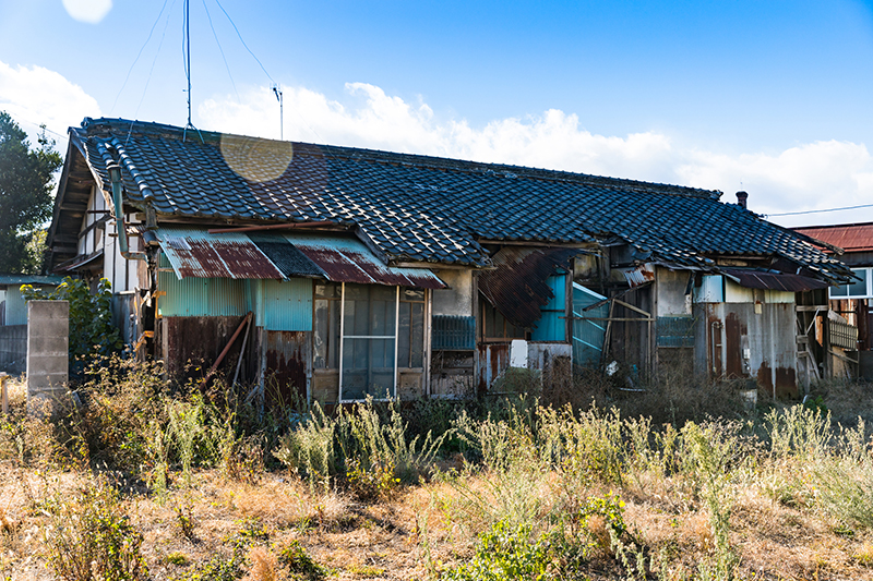 全国的に起こっている「空き家問題」（写真／PIXTA）