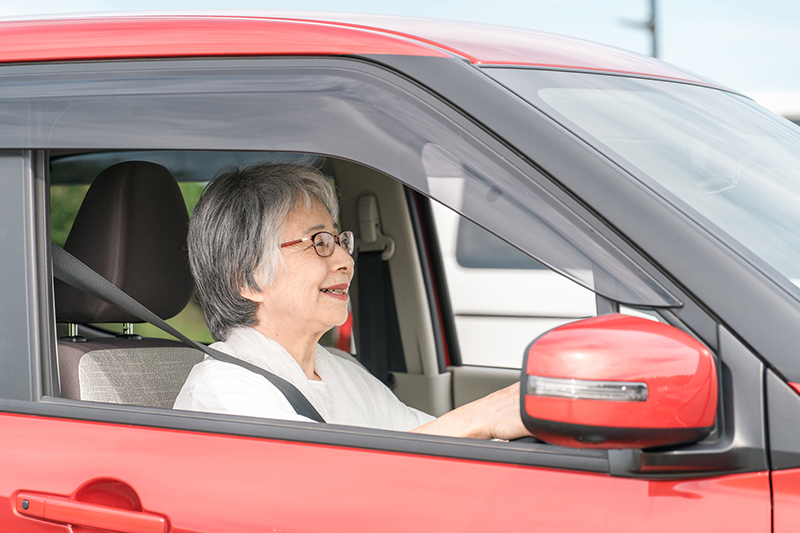 「運転への不安が軽減された」という手術経験者は多い（写真／PIXTA）