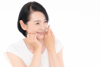 《30代後半から注意》しわ、たるみの原因は骨密度の低下だ…