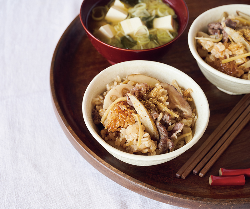 「秋野菜と牛肉の五目炊き込みご飯」