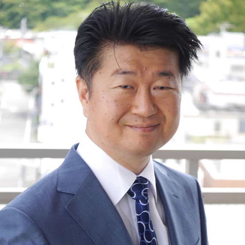 名村大輔さん（ナムラ御殿山ガーデン歯科院長）