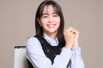 《来年四十路に見えない》加藤ローサが14年振りドラマ主演で圧巻の美スタイル披露「息子がセリフの相手になってくれて演技の注意を受けました（笑）」