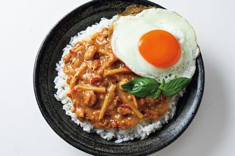 【おいしいレトルト“ガパオライスの素”ランキング】食のプロが実食して1位に選出したのは「新宿中村屋」