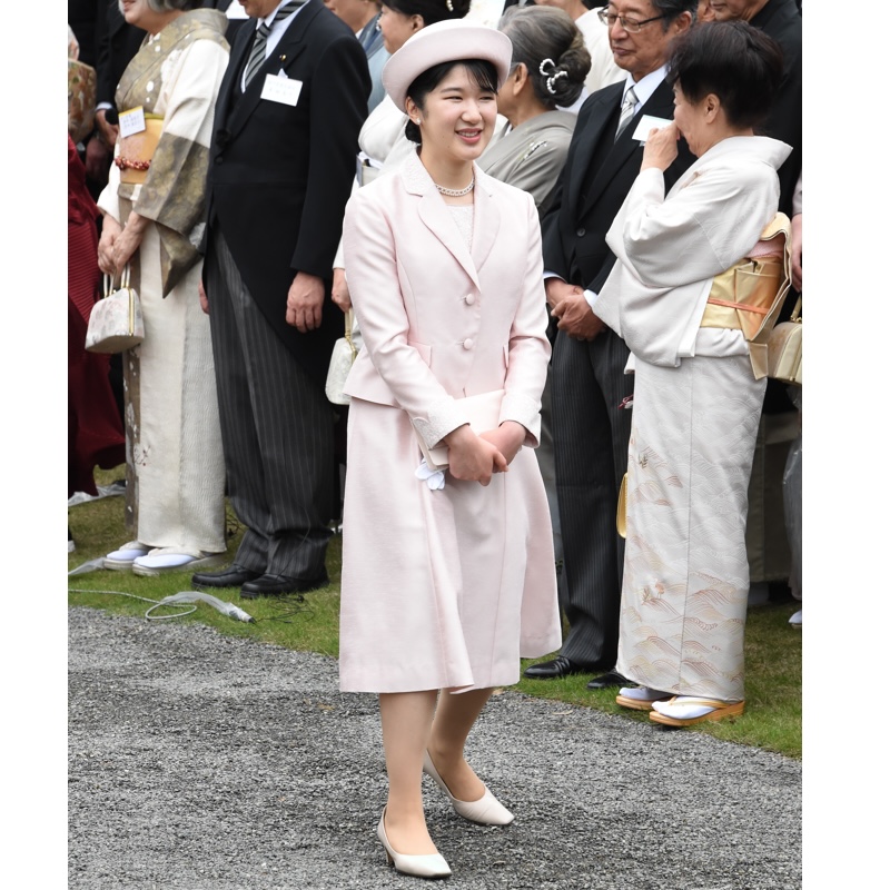 2024年4月、愛子さまが初めて、両陛下が主催する「春の園遊会」に出席された愛子さま