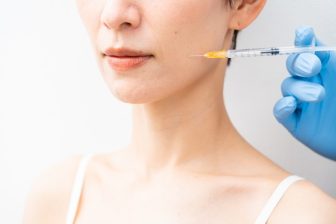 東京都の「危害」相談、4件に3件は女性、カテゴリー別では美容医療が2位、最近5年合計を見ると20…