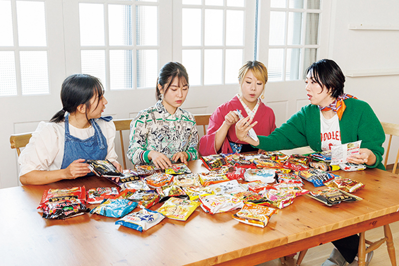 ラーメン女子たちが袋麺をジャッジ！