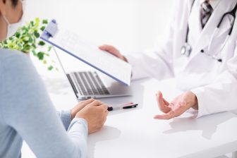 【現役医師座談会】“がん検診”のリスクを本音で語リ合う 知っておくべき「偽陽性」「過剰検査」…
