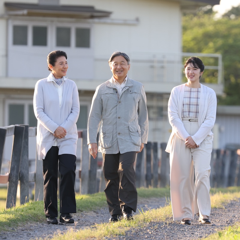 ご静養のため、栃木県塩谷郡高根沢町にある御料牧場をご訪問の天皇皇后両陛下と愛子さま