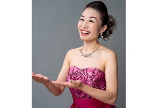 《達人に学ぶ“呼吸術”》ボイストレーナー・京島麗香さん「歌う前のウオーミングアップは腰痛や肩こり改善になる優れもの」