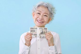 【2025年・申請すれば「もらえるお金」「かえってくるお金」】電気・ガス料金、子育て支援、防犯対策の補助金、働く高齢者への給付金…逃さないために知っておくべきこと