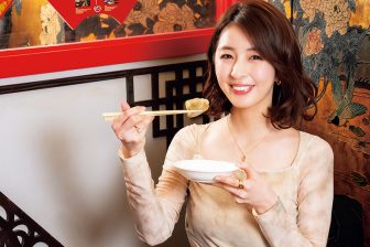 餃子好き女優・柳ゆり菜おすすめの3店舗　「肉汁の旨みがあって皮の弾力もすごい」中国由来の「蒸し餃子」も