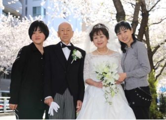 タレント・西村知美が18年間抱いていた母への誤解が解け――「家族だから話さなくてもいいはありえ…