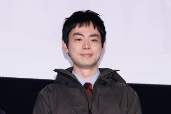 菅田将暉、大河ドラマ『豊臣兄弟！』で見せたプロ顔負けの“指先演技”　囲碁を打つ場面のために、…