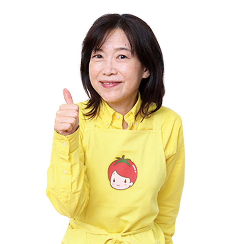 グッドサインをする女性