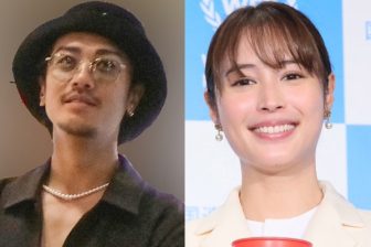 《胸元ザックリコーデ》広瀬アリスと赤西仁「10才差お泊り愛」に関係者あ然「今は誰も止められない」