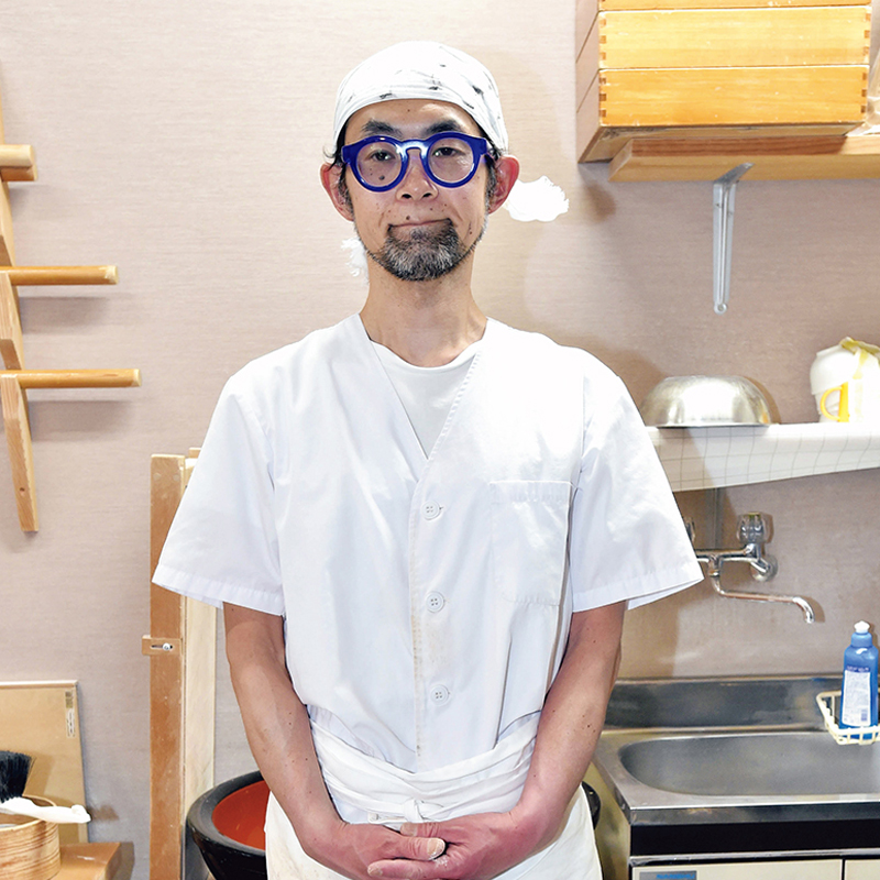 店主・百瀬洋貴さん「夏の大人気看板商品です」